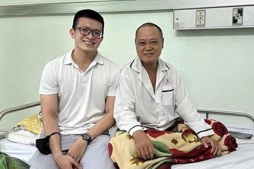 Một trung tâm tiêm chủng lại kịp thời cứu sống người đàn ông nhồi máu cơ tim