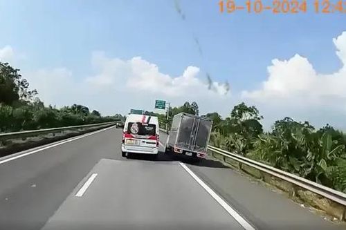 Bắt tài xế xe khách chèn ép xe tải trên cao tốc