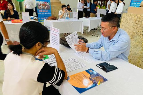 Hà Nội giải quyết việc làm cho hơn 196.000 lao động