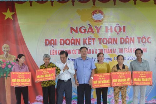 Bạc Liêu: Gắn kết, chung vui cùng người dân qua Ngày hội Đại đoàn kết tại khu dân cư