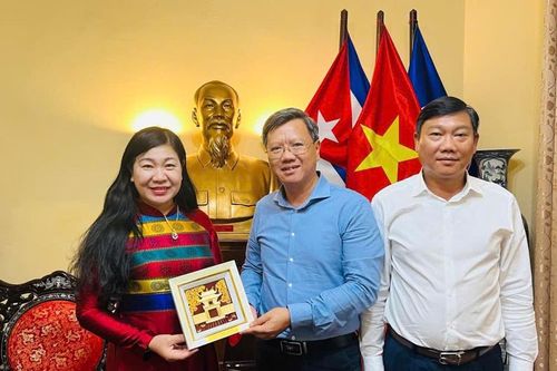 Thúc đẩy mối quan hệ hữu nghị giữa Hà Nội với các địa phương tại Cuba