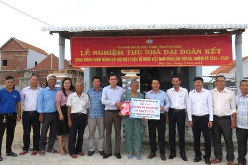 Chung tay xây nhà ở cho người nghèo