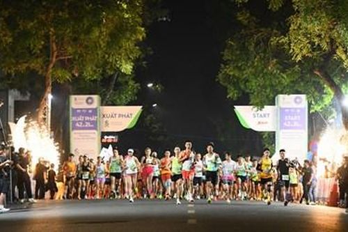 Kiptoo và Ngọc Hoa vô địch Giải marathon Di sản Hà Nội 2024