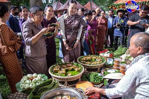 Nụ cười ở đất nước Chùa Tháp
