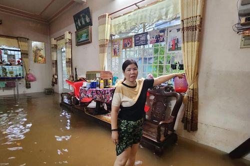 Mưa hơn 1 giờ đồng hồ, TP Bảo Lộc lại bị ngập sâu