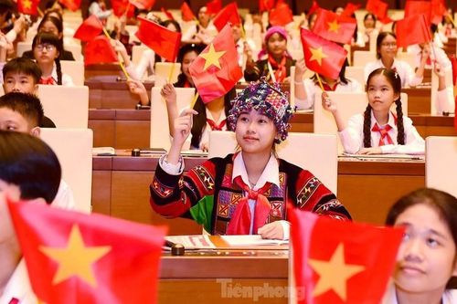 Tiếng nói của trẻ em về những vấn đề 'nóng'