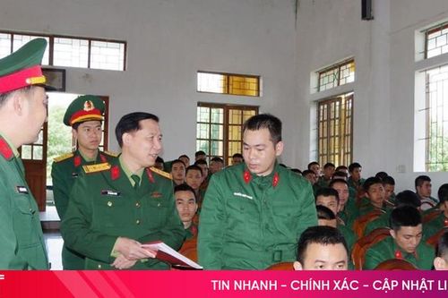 Mở rộng dân chủ và tăng cường đối thoại trong quân đội