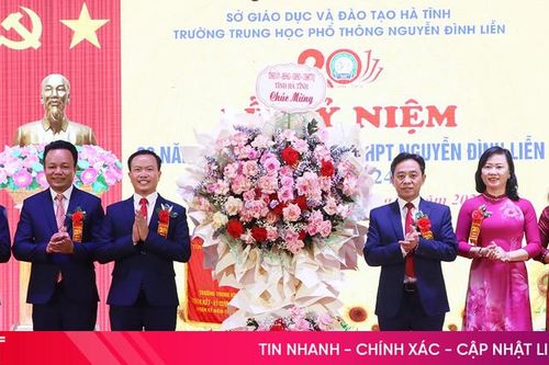 Trường THPT Nguyễn Đình Liễn kỷ niệm 20 năm thành lập