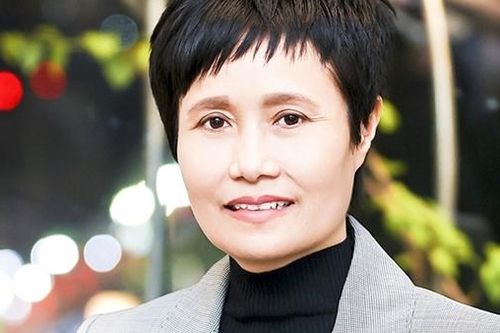 Nhà văn Phạm Thị Bích Thủy: 'Văn chương mang lại cho tôi sự tươi mới!'