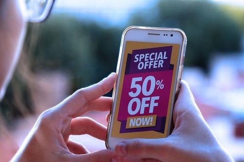 Người Việt Nam dành 4 giờ/ngày cho ứng dụng, tải 10.000 lượt/phút