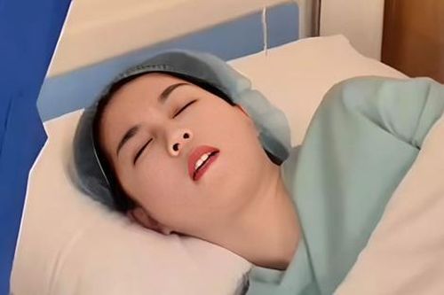 Lo cho tình trạng của Ngọc Trinh