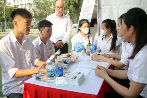 Tiếp tục cảnh báo chiêu trò tuyển dụng lao động thời vụ