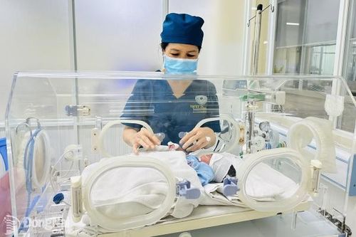 Dự phòng trẻ sinh non tháng