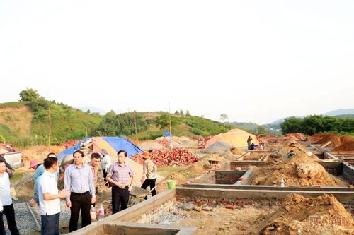 Chủ tịch UBND tỉnh Trịnh Xuân Trường kiểm tra tiến độ xóa nhà tạm, nhà dột nát trên địa bàn huyện Bát Xát
