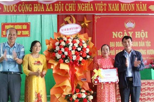 Nhiều hoạt động nhân Ngày hội Đại đoàn kết