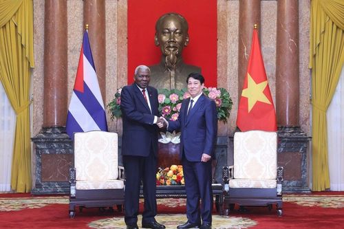 Chủ tịch nước Lương Cường hội kiến Chủ tịch Quốc hội Cuba Esteban Lazo Hernandez
