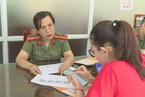 Công an tỉnh Bình Định đẩy mạnh chuyển đổi số trong quản lý xuất nhập cảnh