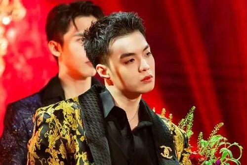Cần kiểm soát người nổi tiếng có phát ngôn, hành vi nhảm nhí