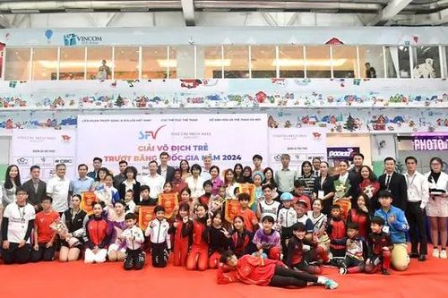 Khai mạc Giải vô địch trẻ trượt băng quốc gia 2024