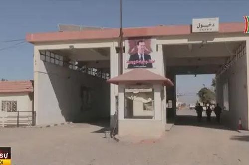 Israel tấn công cửa khẩu biên giới Liban - Syria