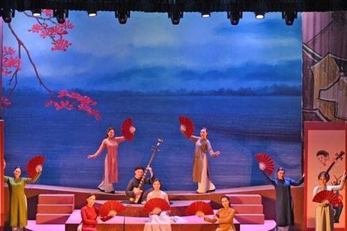Tin tức đặc biệt trên báo in Hànôịmới ngày 3-11-2024