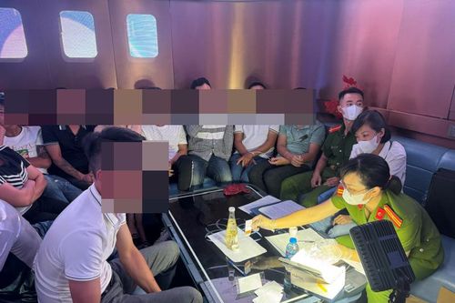 Nhân viên quán karaoke tử vong vì 'phê' ma túy