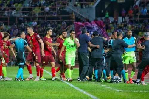 5 người bị bắt vì ẩu đả sau trận đấu giải VĐQG Malaysia