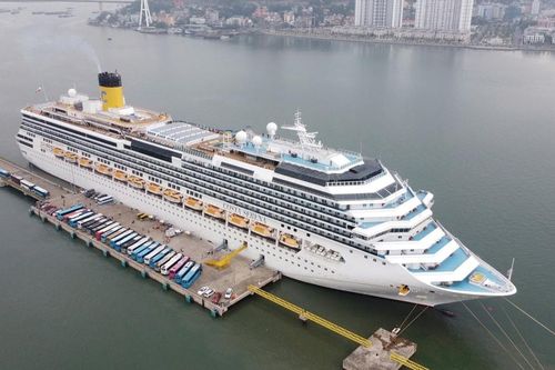 Tàu Costa Serena đưa hơn 2.400 khách quốc tế đến Quảng Ninh