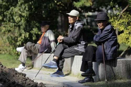 Nghịch lý ở quốc gia đang già hóa dân số nhanh bậc nhất thế giới