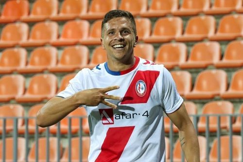 Con trai Simeone gây tranh cãi