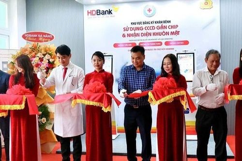 Bàn giao vận hành hệ thống Kiosk Y tế thông minh tại Bệnh viện Đà Nẵng