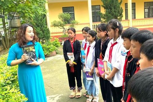 Nữ giáo viên vùng cao 18 năm gieo con chữ trên nẻo đường khó khăn