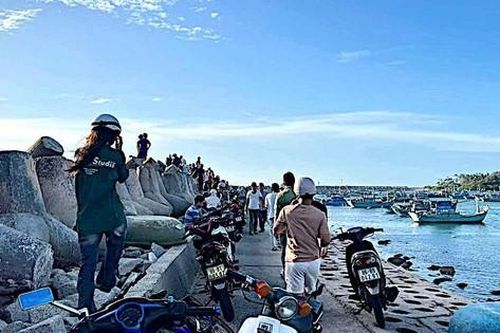 Phát hiện thi thể nghi nạn nhân vụ 6 du khách bị cuốn trôi ở đảo Phú Quý