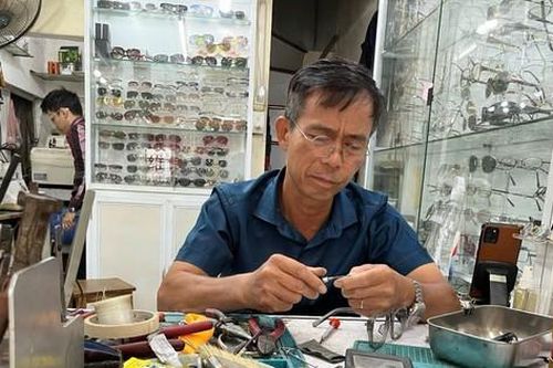Nhất nghệ tinh nhất thân vinh