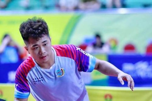Gần 400 tay vợt tranh tài tại Giải bóng bàn báo Hànôịmới mở rộng