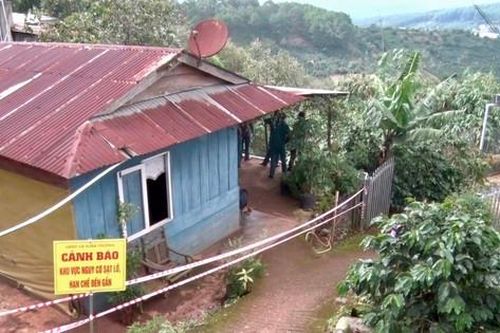 Di dời khẩn 20 nhân khẩu khỏi khu vực sạt lở ở Lâm Đồng
