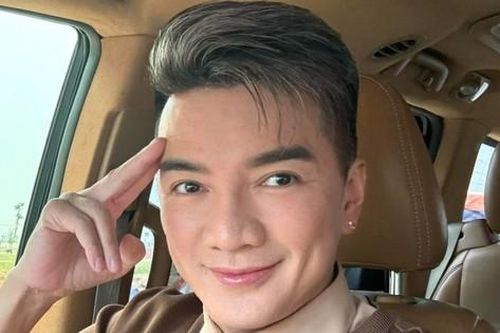 Showbiz 4/11: Đàm Vĩnh Hưng hát ở Mỹ