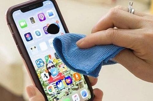 Cách xử lý màn hình iPhone bị chảy mực không phải ai cũng biết