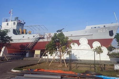 Chiêm ngưỡng tàu không số huyền thoại tại Bảo tàng Hải quân