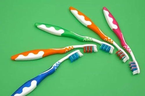 Làm đẹp từ đầu đến chân từ đồ vật nhỏ xinh nhà nào cũng có trong phòng tắm