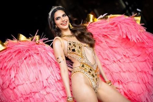 Dàn người đẹp Miss Grand 2024 trình diễn bikini sau đăng quang