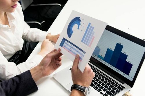 Để doanh nghiệp không chìm trong làn sóng công nghệ tiếp thị