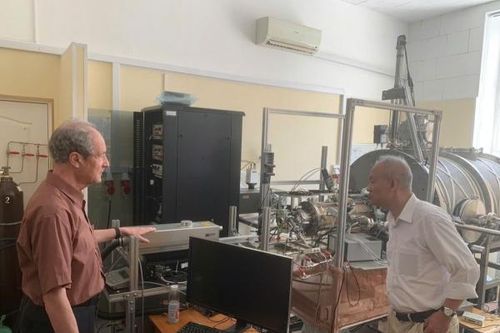Suy nghĩ về phát triển giáo dục đại học Việt Nam cùng khoa học và công nghệ