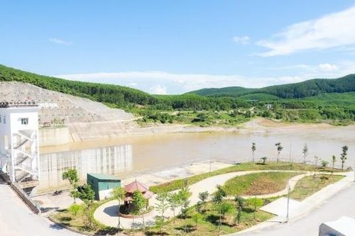 Bài học nhìn từ những dự án đội vốn, chậm tiến độ