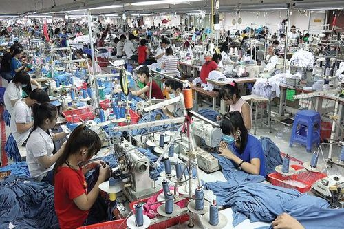 Đơn hàng tăng, lao động càng thiếu hụt