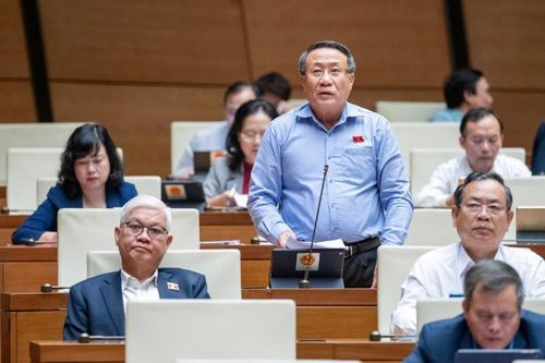 Lương khởi điểm công chức chỉ đủ thuê nhà bình dân, chi tiêu tằn tiện