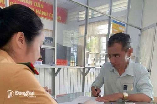 Đi sai phần đường, tài xế xe ô tô bị tước bằng lái, phạt tiền tại Trảng Bom
