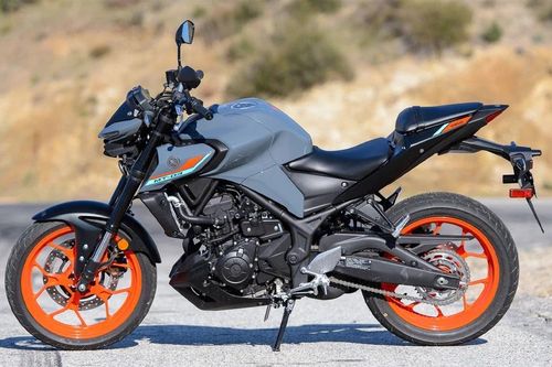 Yamaha MT-03: Mẫu xe Naked bike đường phố cho người mới bắt đầu có giá 129 triệu đồng
