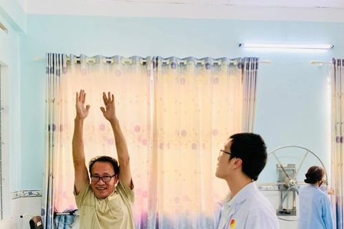 Đồng hành cùng bệnh nhân vượt qua cú sốc đột quỵ