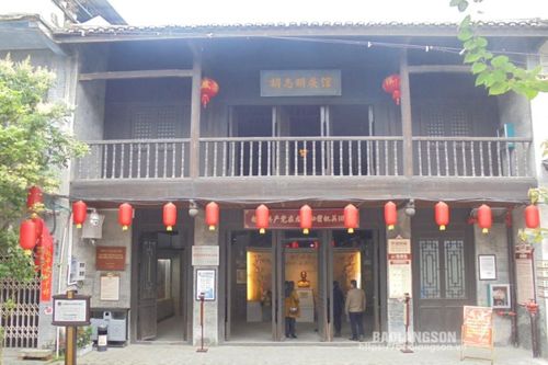 Đồng chí Hoàng Văn Thụ với 'Lớp huấn luyện Lê Hồng Phong' ở Long Châu